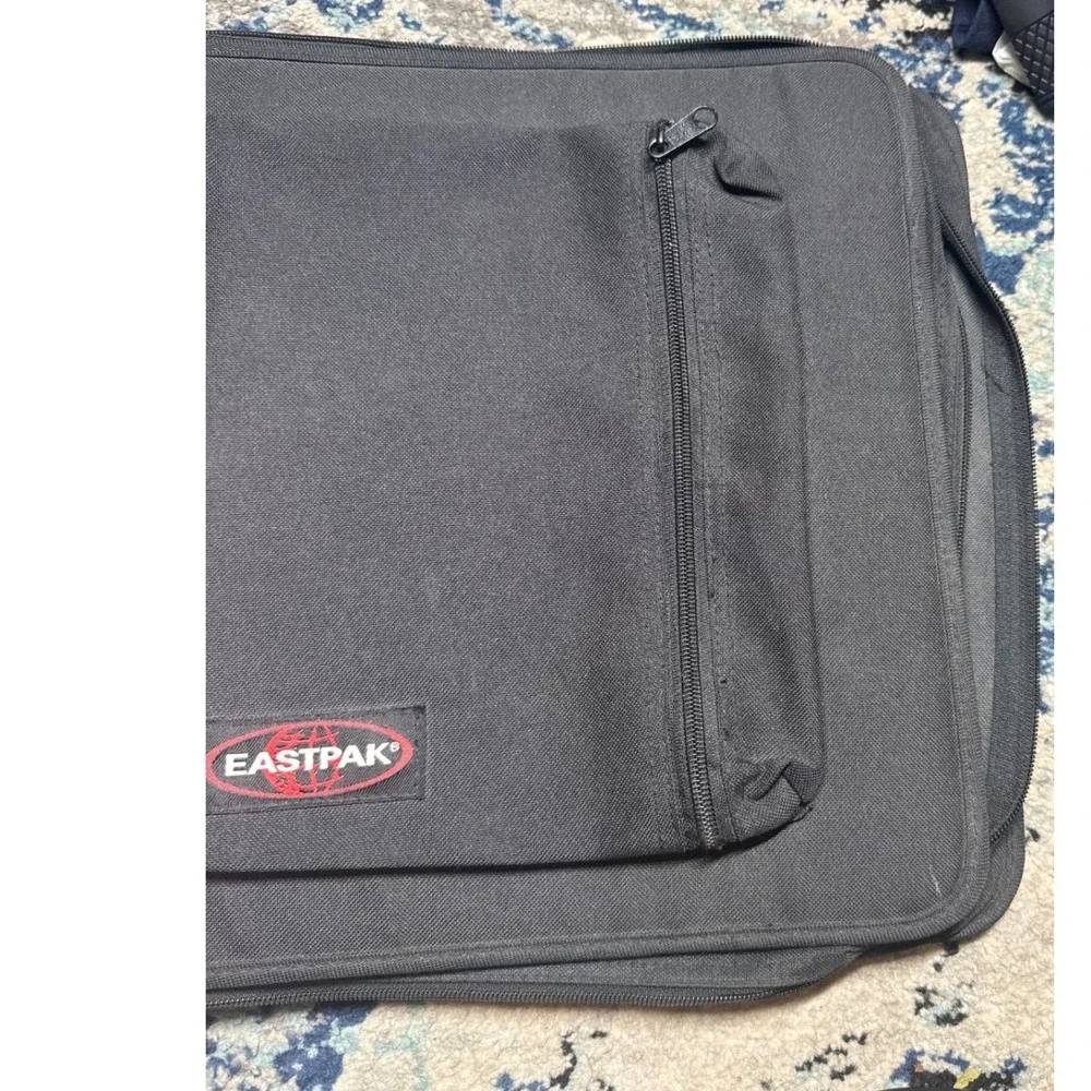 Eastpak Vintage Black‎ Canvas Suede Spine Zip Around Binder Portfolio Case Black